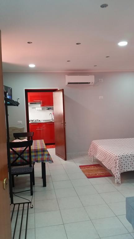 Magic Napoli Red Apartment Luaran gambar